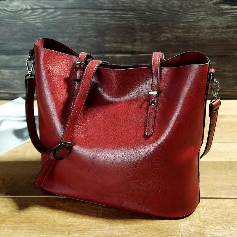 Nikole | Vintage ādas plecu soma