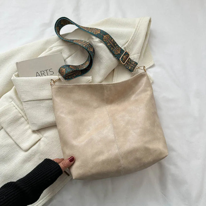 Chelsey - Vintage ādas plecu soma