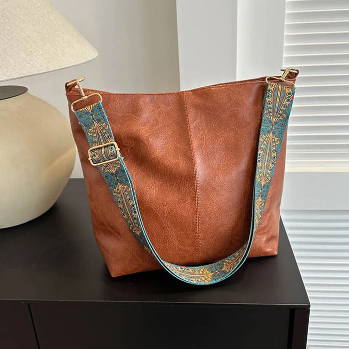 Chelsey - Vintage ādas plecu soma