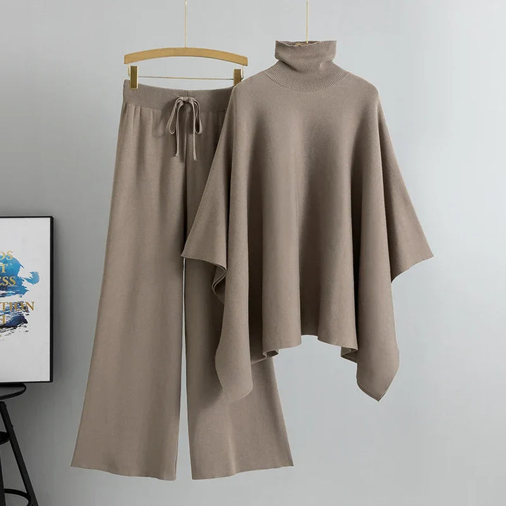 Leonie – Elegants 2-daļu komplekts ar žaketi un mini svārkiem