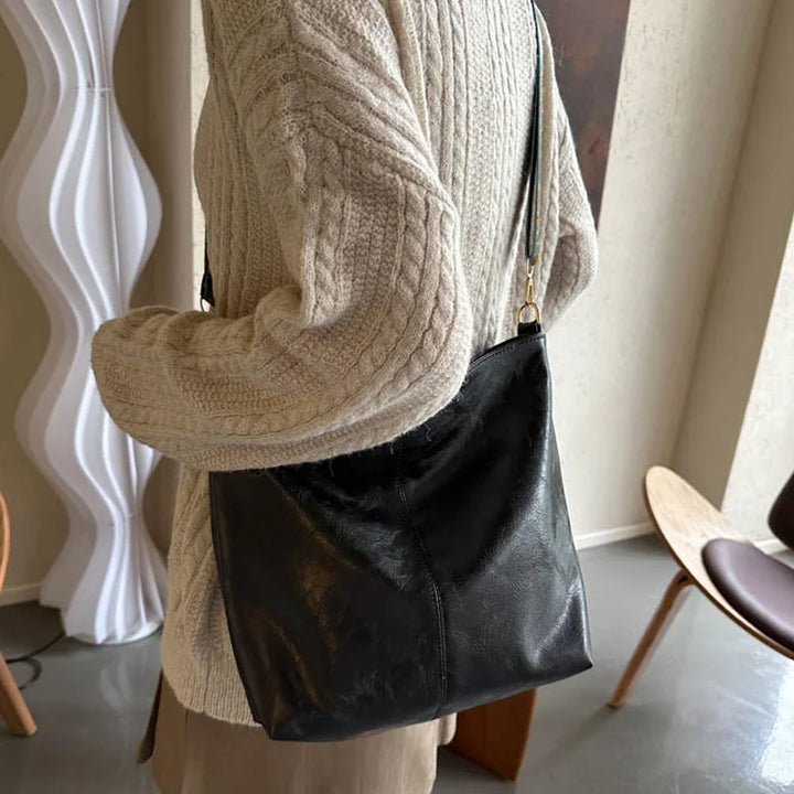 Chelsey - Vintage ādas plecu soma